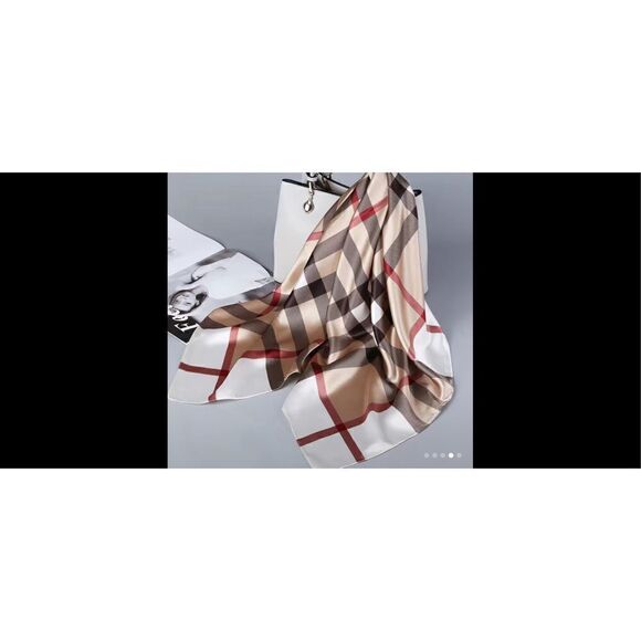 Beautiful plaid scarf/ shawl/whatever - Picture 2 of 13